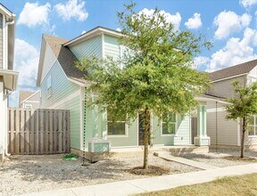 215 Grange St in Liberty Hill, TX - Building Photo - Building Photo