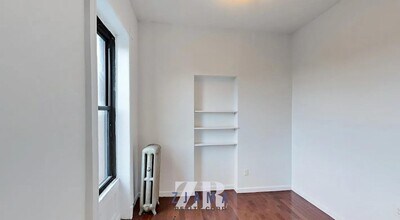 68 Putnam Ave in Brooklyn, NY - Building Photo - Building Photo