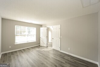 265 Redding Ridge in Atlanta, GA - Foto de edificio - Building Photo