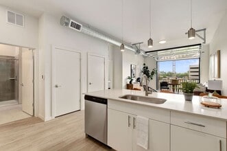 Axis West Flats in Lakewood, CO - Building Photo - Building Photo