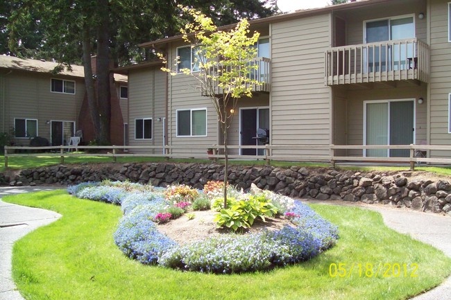 Boulder Park in University Place, WA - Foto de edificio - Building Photo