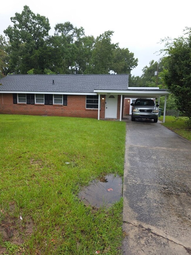 property at 1603 Eleanor St