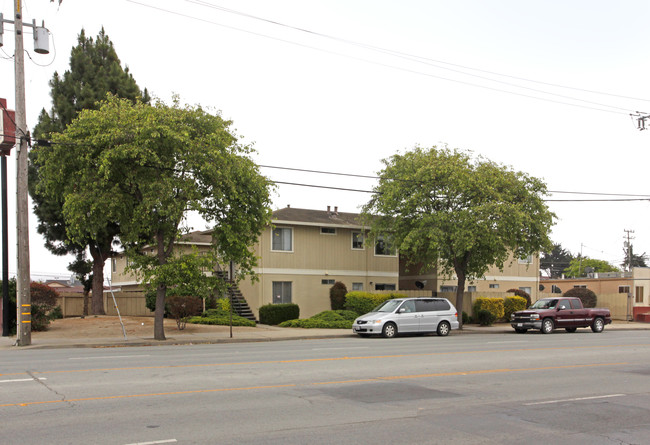 North Star Apartments in Salinas, CA - Foto de edificio - Building Photo