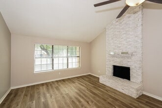 2119 Cold Springs Dr in Arlington, TX - Building Photo - Building Photo