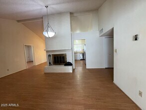 433 Meadows Dr in Sierra Vista, AZ - Building Photo - Building Photo