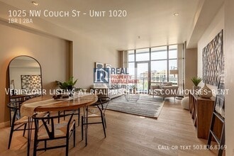 1025 NW Couch St in Portland, OR - Building Photo - Building Photo