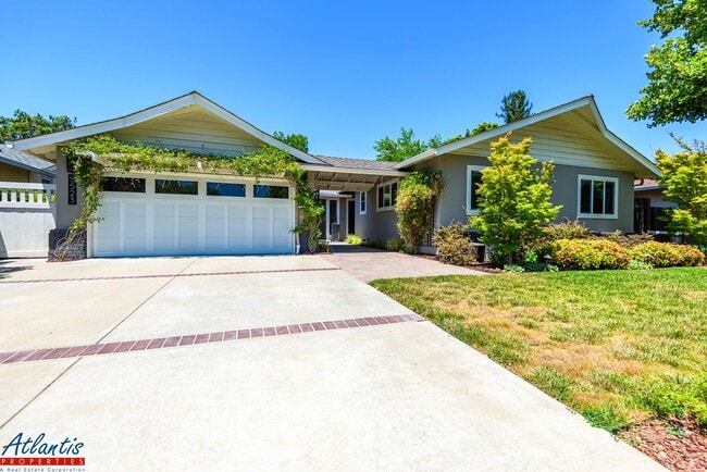 property at 5523 Muir Dr