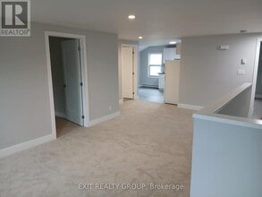 27 Grove St in Belleville, ON - Building Photo - Building Photo