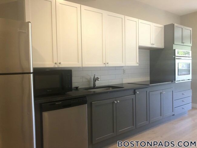 property at 35 S Huntington Ave