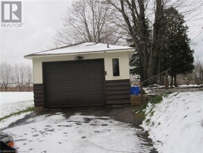 72 Miles Rd in Hamilton, ON - Building Photo - Building Photo