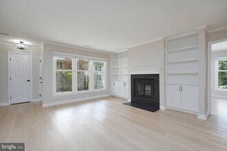 20527 Shadyside Way in Germantown, MD - Building Photo - Building Photo