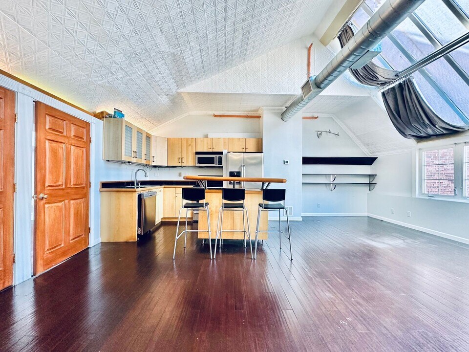 831 Chapel St in New Haven, CT - Building Photo