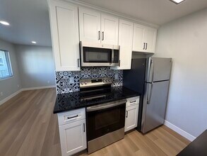 14433 Bancroft Ave in San Leandro, CA - Building Photo - Building Photo