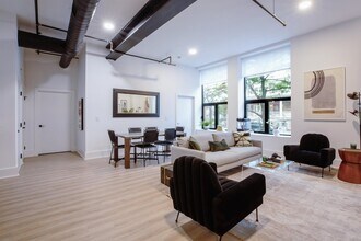25 E 22nd St in Bayonne, NJ - Building Photo - Building Photo