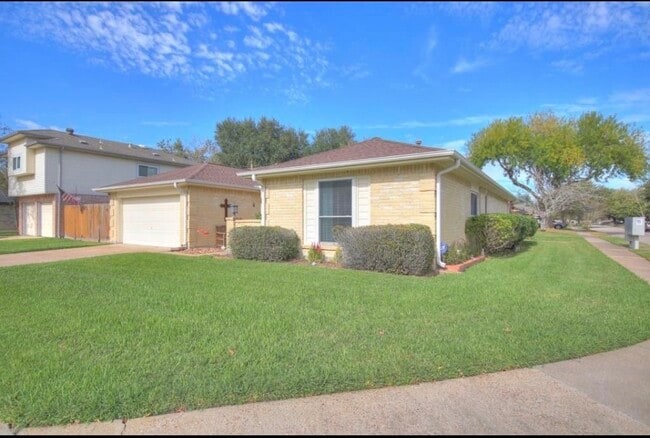3039 Becket St in Pearland, TX - Building Photo - Building Photo