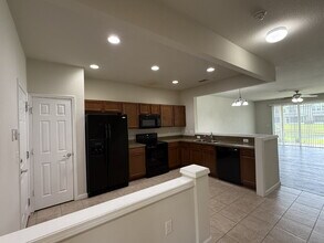 6881 Woody Vine Dr in Jacksonville, FL - Building Photo - Building Photo