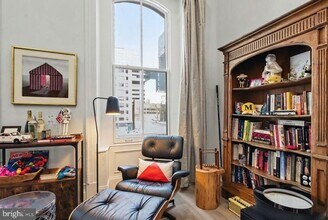 1824 Chestnut St in Philadelphia, PA - Building Photo - Building Photo