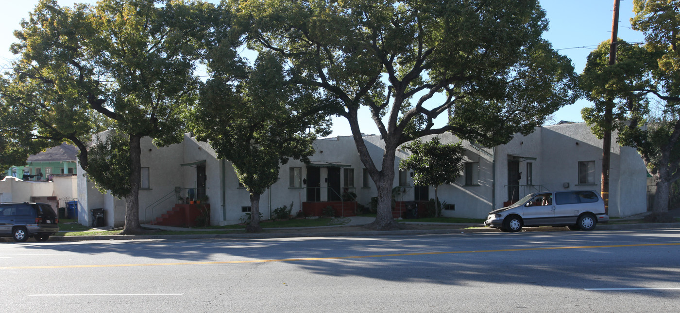 3301 Eagle Rock Blvd in Los Angeles, CA - Building Photo