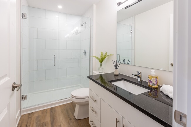 180 Cope Dr in Ottawa, ON - Building Photo - Building Photo