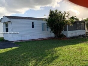 35250 SW 177th Ct in Homestead, FL - Building Photo - Building Photo