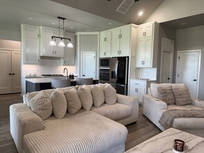 15409 Caspian Ln in Edmond, OK - Building Photo - Building Photo