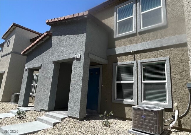 9916 Tangerine Hls St