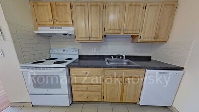 88 Gardner St in Boston, MA - Foto de edificio - Building Photo