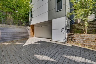 2910 S Jackson St in Seattle, WA - Building Photo - Building Photo