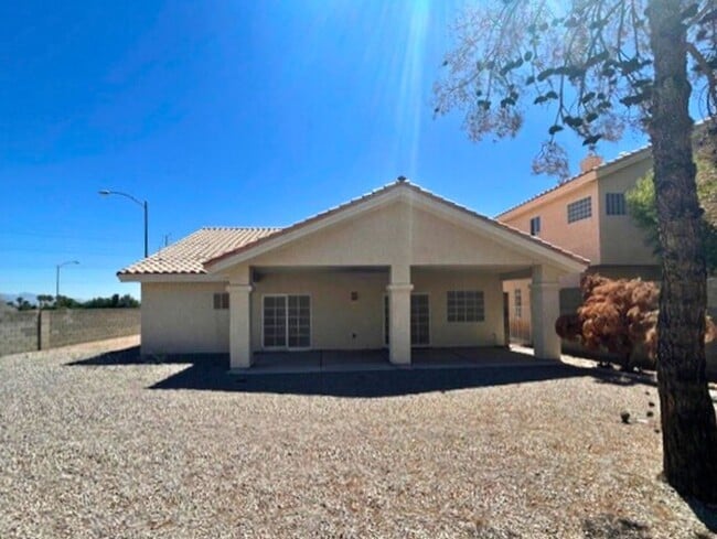3937 Lost Miner Ct in Las Vegas, NV - Building Photo - Building Photo