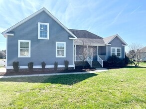 150 Travis Blvd in Moyock, NC - Building Photo - Building Photo