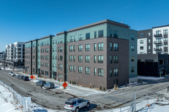 The Lumin at Highland Bridge in St. Paul, MN - Foto de edificio - Building Photo