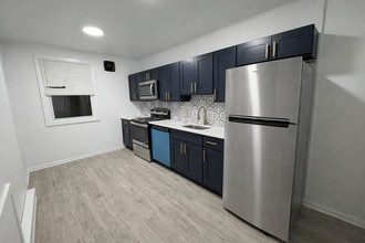 2062 E Stella St in Philadelphia, PA - Building Photo - Building Photo