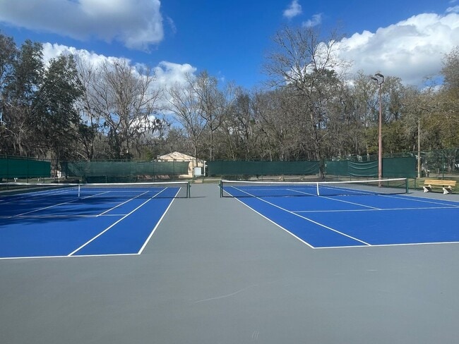 property at 324 NW 48th Blvd