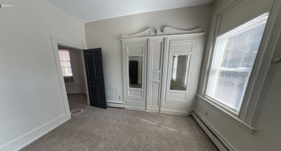 3227 Joe Hammer Sq in Pittsburgh, PA - Foto de edificio - Building Photo