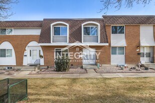 620 S Youngfield Ct in Lakewood, CO - Building Photo