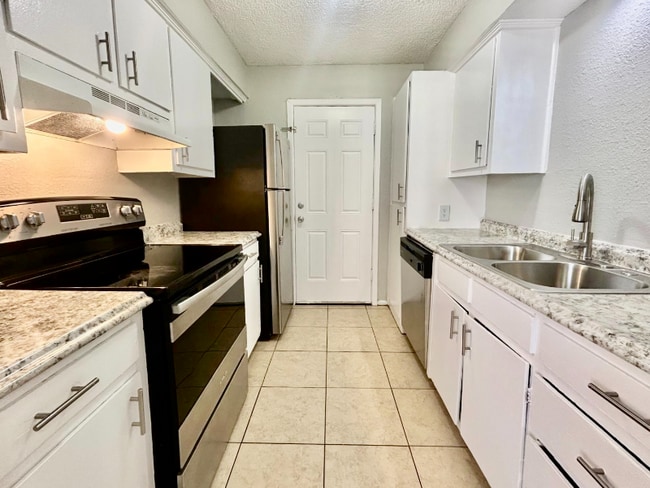 3836 Englewood Cir in Odessa, TX - Building Photo - Building Photo