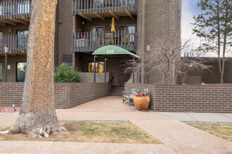 Park Lane Condominium in Denver, CO - Building Photo - Building Photo