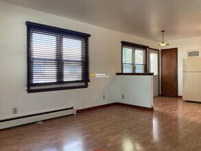 956 W Cecil St in Neenah, WI - Building Photo - Building Photo
