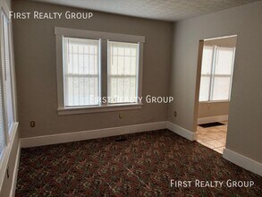 909 Iola Ave in Dayton, OH - Building Photo - Building Photo