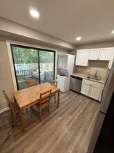 2823 Chablis Cir in Woodbridge, VA - Foto de edificio - Building Photo