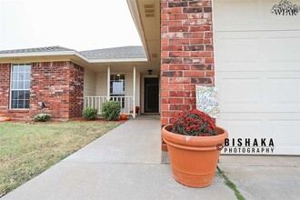 5428 Carlson St in Wichita Falls, TX - Building Photo - Building Photo