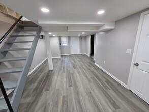 52 Vista Ave in Latham, NY - Building Photo - Building Photo