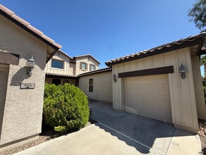 906 W Glenmere Dr in Chandler, AZ - Building Photo - Building Photo