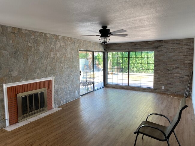 74166 Fairway Dr in Palm Desert, CA - Building Photo - Building Photo