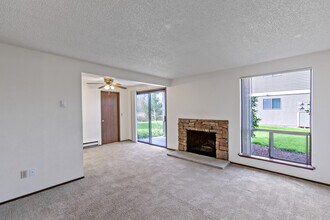 2534 Warner Ave in Enumclaw, WA - Building Photo - Building Photo