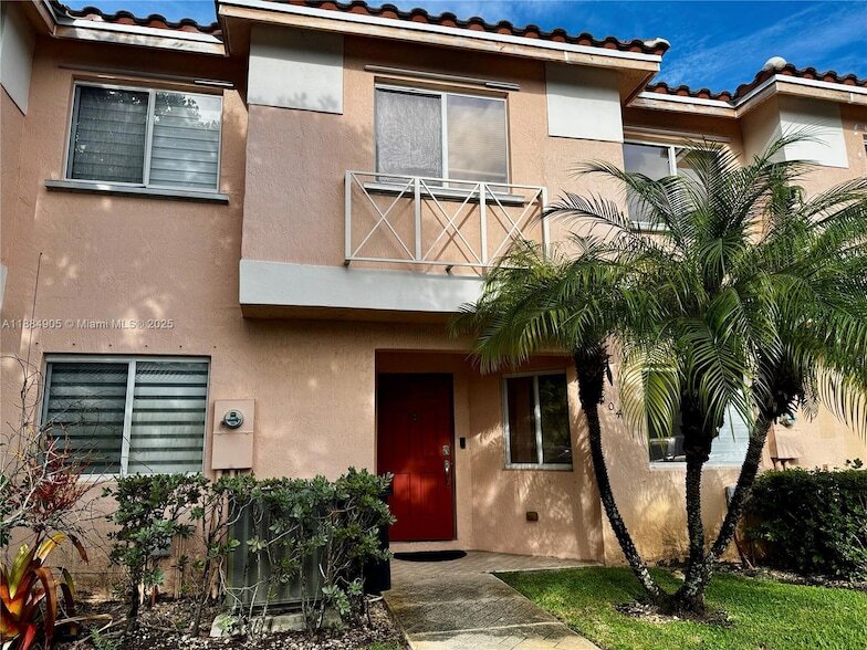 804 208th Cir in Pembroke Pines, FL - Foto de edificio