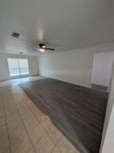 4918 Harwood St in Dallas, TX - Building Photo - Building Photo