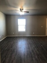 604 SW Loudon Dr in Bentonville, AR - Building Photo - Building Photo