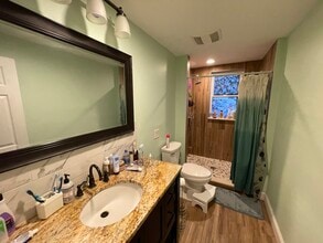 105 Bloomfield St, Unit #1 in Boston, MA - Building Photo - Building Photo