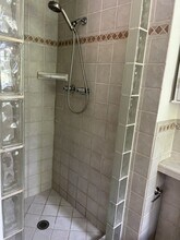 6380 Failing St in West Linn, OR - Building Photo - Building Photo